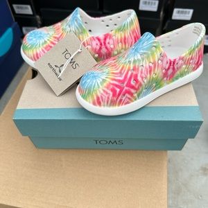 Toms toddler shoes